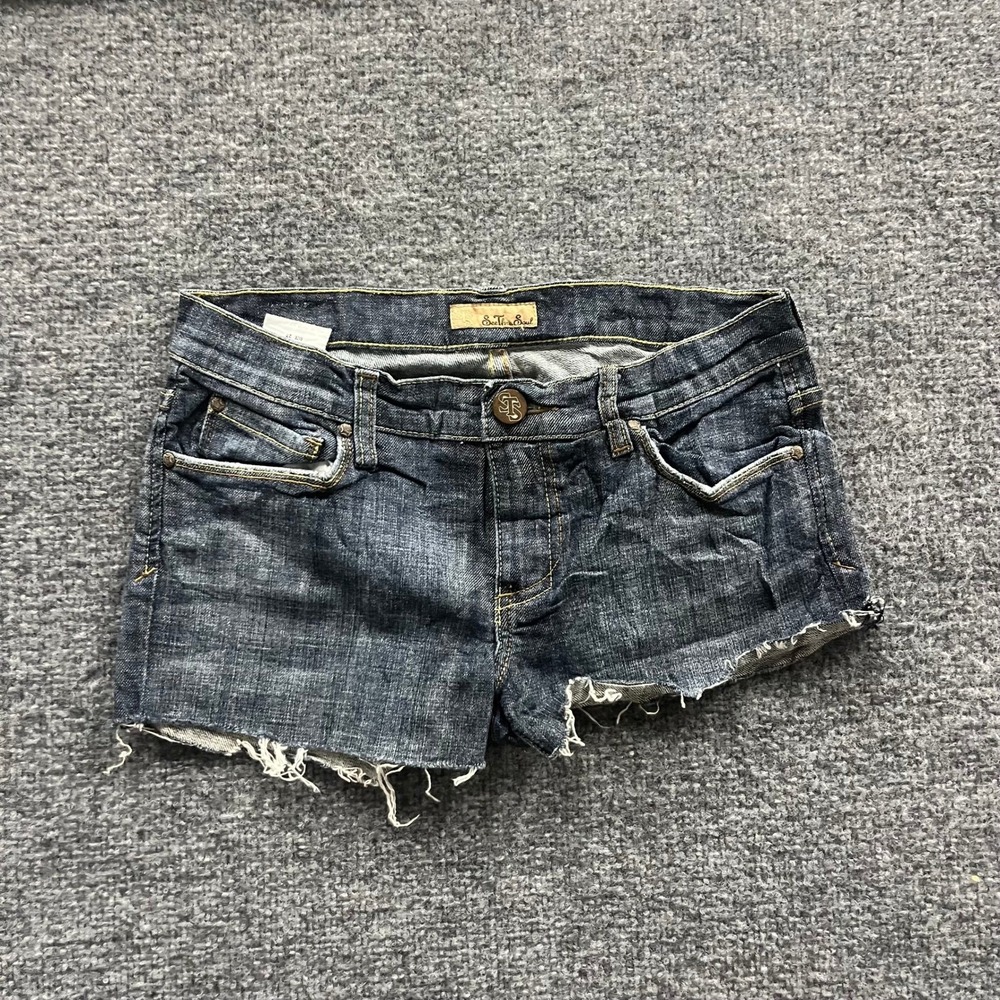 See Thru Soul Denim Shorts Womens Size 27 Dark Wash Raw Hem Embroidered Casual